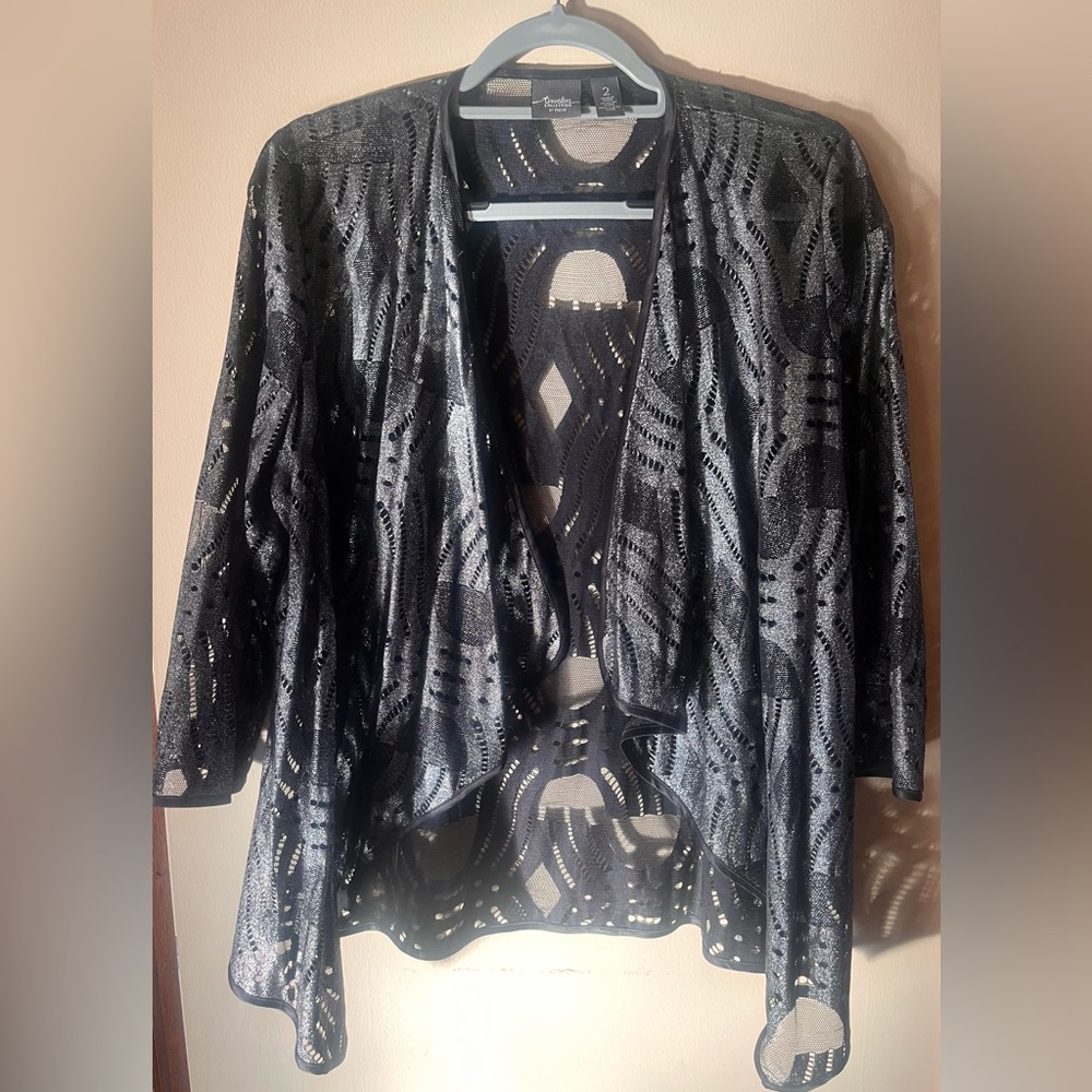 Chicos Traveler Open Front Silver/Gray/Black Lace Jacket, Sz 2 (L), 27" Long